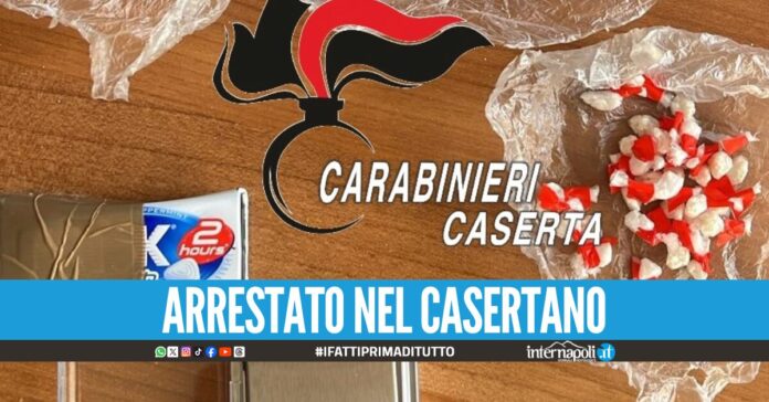 Droga nascosta nella scatola delle mentine, 26enne tradito dal nervosismo al posto di blocco