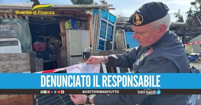 Maxi discarica abusiva sequestrata a Bacoli, tra i rifiuti speciali anche l'amianto