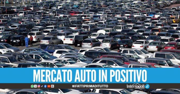 Mercato delle auto, a Napoli si concentra il 48,4% delle nuove vetture iscritte al PRA in tutta la Campania