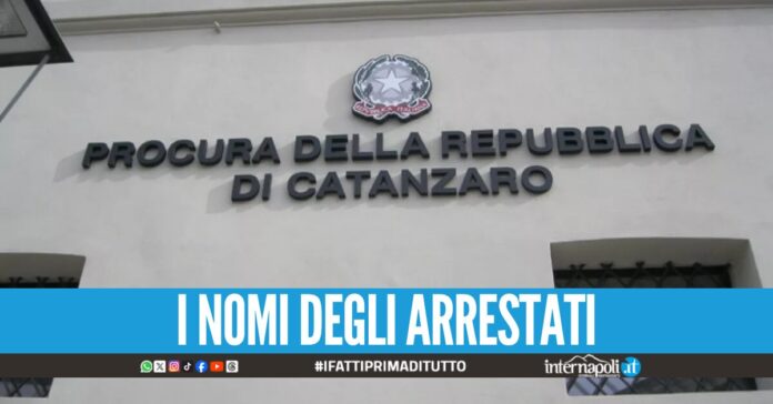 Smantellata rete di spaccio tra Napoli e Catanzaro, sei persone in manette