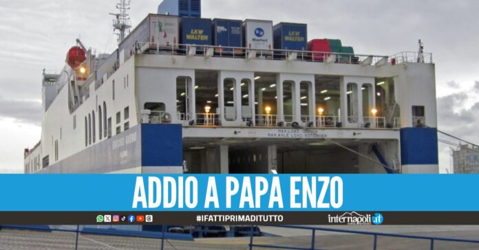 Incidente tragico al porto, è morto un marinaio di Napoli