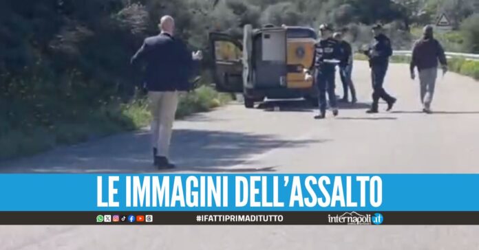 Rapina al portavalori, esploso un colpo di fucile nell'assalto