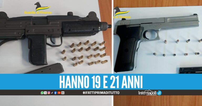 In auto con pistola e mitragliatrice UZI pronte a sparare, due arresti a Napoli