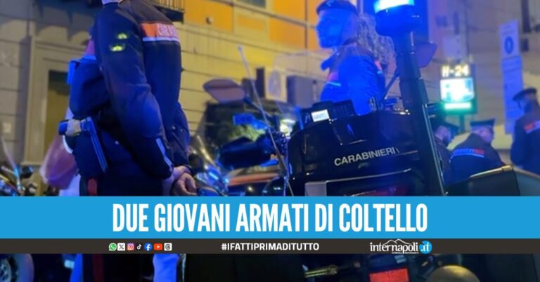 Napoli, in sella allo scooter senza assicurazione aggredisce i carabinieri: arrestato