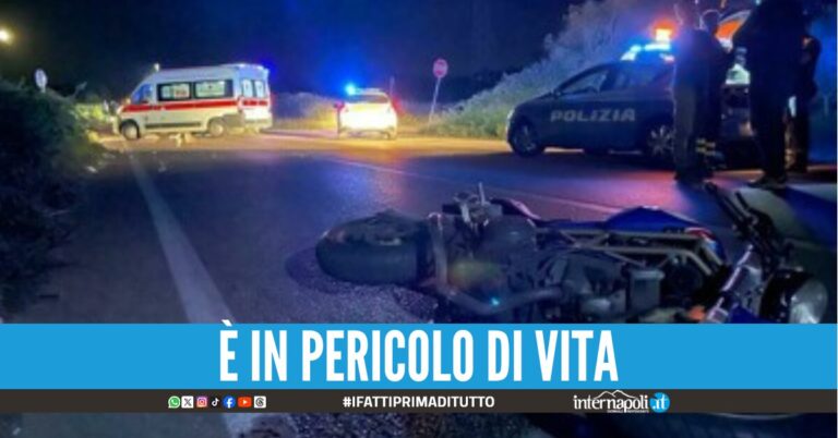 Non si accorge del marciapiede e cade grave centauro 44enne di Ponticelli