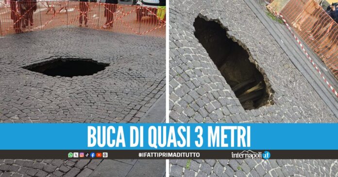 Paura al Vomero, enorme voragine si apre nel cuore di Via Scarlatti