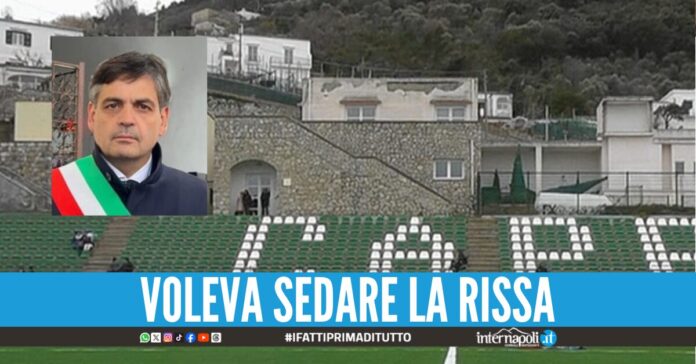 Calciatori si picchiano a fine partita, aggredito anche il sindaco di Capri