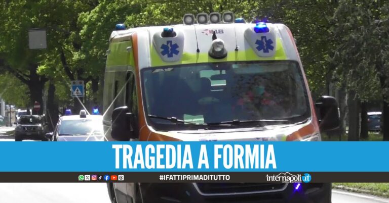 Dramma a Pasqua, veglia la madre morta per più di un giorno: "Credevo fosse l'influenza"