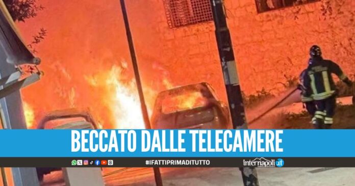 Appiccava incendi tra Portici ed Ercolano, arrestato un 20enne