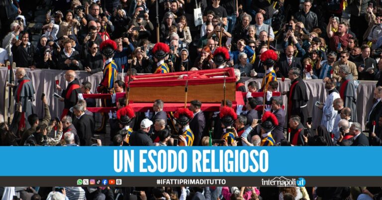 In attesa dei funerali di Papa Francesco i prezzi degli hotel a Roma schizzano alle stelle: fino a 2.500 euro a notte