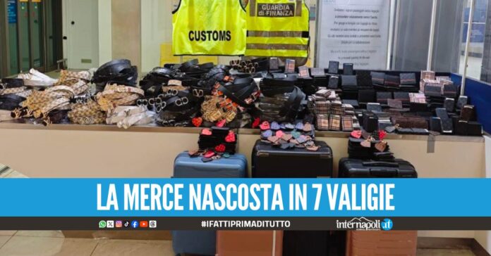 Gucci, Luis Vuitton e Valentino: sequestrati 2mila capi 'pezzotti' a Capodichino
