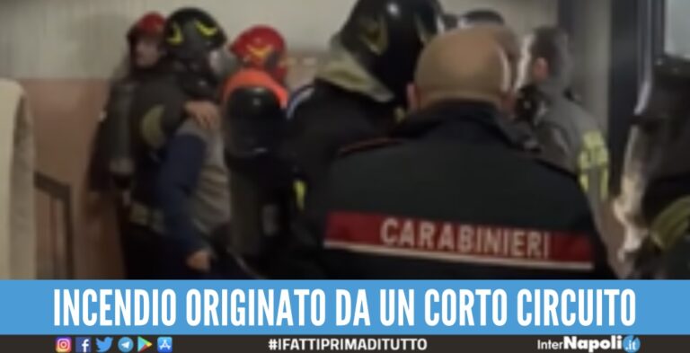 Paura a Pomigliano, in fiamme le cantine di una palazzina: evacuate 30 persone
