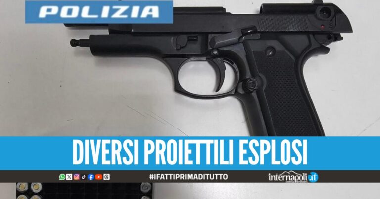 Spara in aria tra la gente a Portici, denunciato 15enne