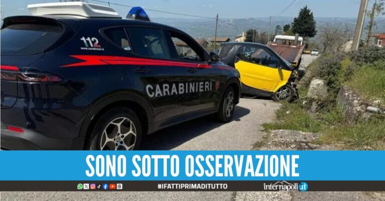 Si schiantano con la Smart ferite una 30enne e una minorenne nell'Avellinese