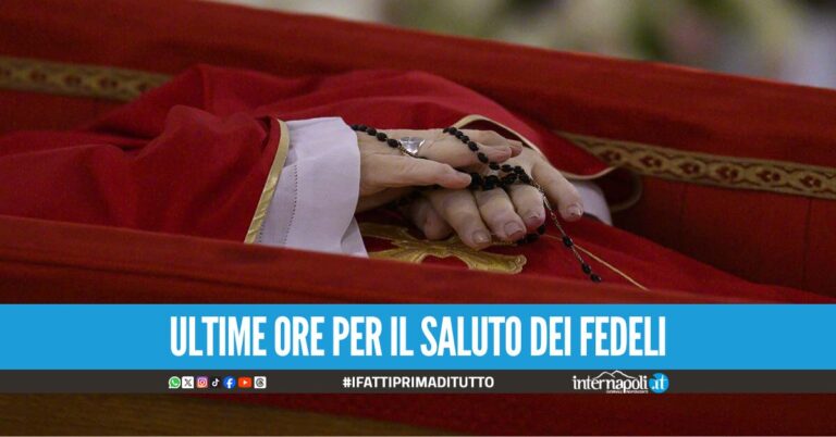 Stasera alle 20 il rito di chiusura della bara di Papa Francesco, cosa prevede e chi ci sarà