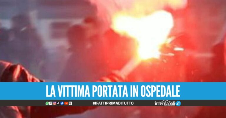 Spegnete quel fumogeno, 22enne accerchiato e accoltellato a Napoli
