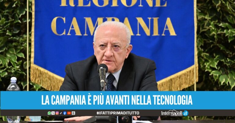 Sanità, De Luca critica l'emigrazione dei cittadini: "Chirurghi fanno visite in Campania e operano al Nord"