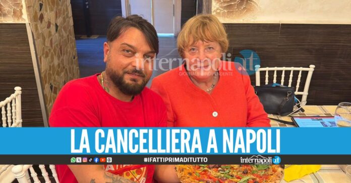Angela Merkel mangia la pizza a Napoli, il titolare: 