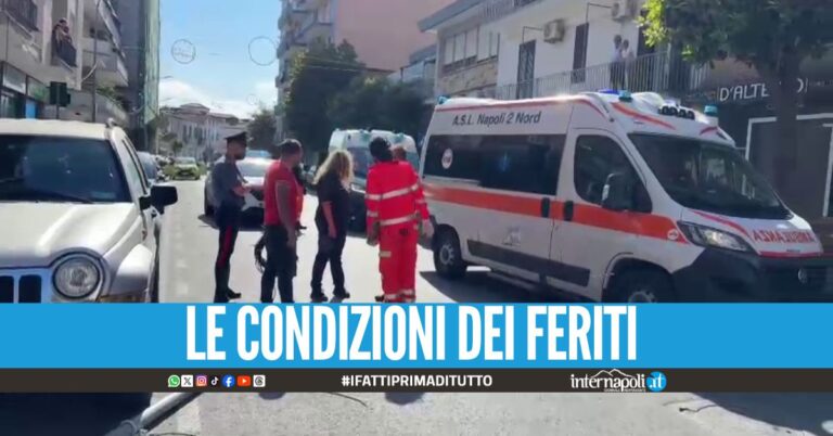 Crollo a Giugliano, 2 operai feriti dal palo delle luminarie della festa