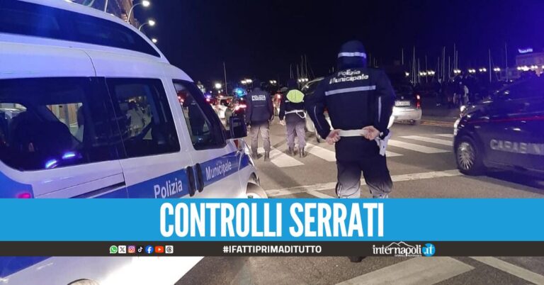 Denunce, sequestri e sanzioni per oltre 25mila euro: blitz degli agenti nei quartieri di Napoli