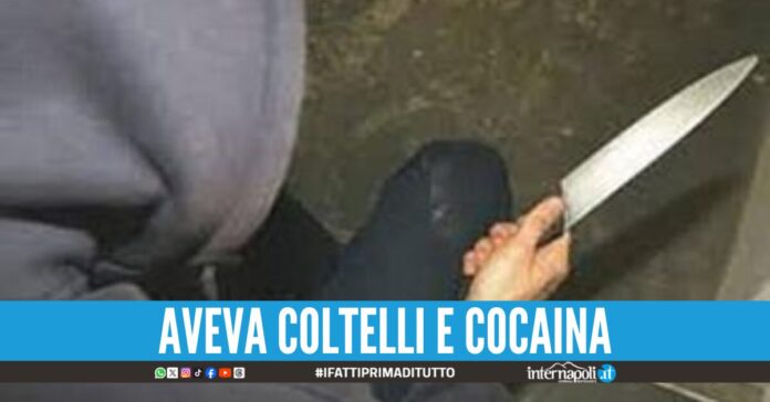 Gira armato al Rione Traiano e rapina un bar, arrestato 43enne
