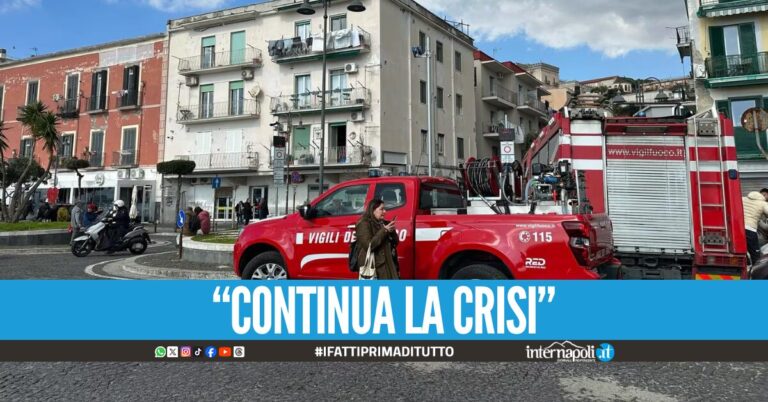 Il direttore dell'Osservatorio Vesuviano: Il suolo si deforma di 1,5 cm al mese
