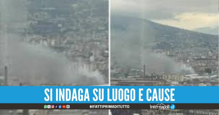 Incendio all'alba tra San Giovanni e Barra: nube nera visibile da tutta Napoli