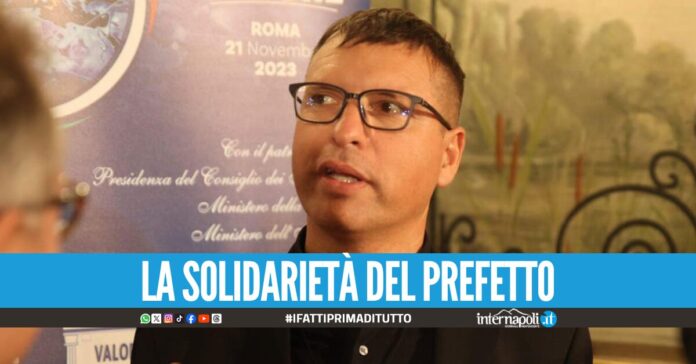 Incidente a Napoli, auto contromano si schianta sul muro della Fondazione di Don Luigi Merola