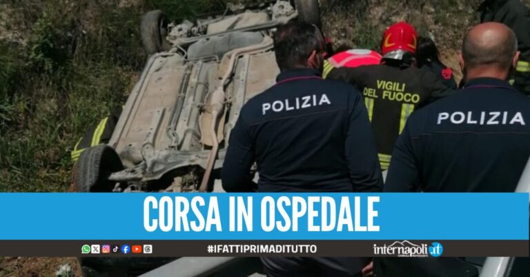 Auto sbanda sull'A2 verso Eboli e finisce fuori strada, grave un 91enne