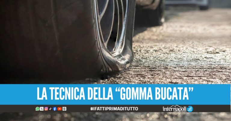 Bucano la ruota dell'auto e derubano due turisti cinesi sulla Napoli-Salerno, denunciati i due rapinatori