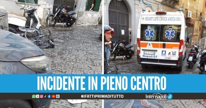 Violento impatto moto-bici a Napoli, giovane trasportato in ospedale in gravi condizioni