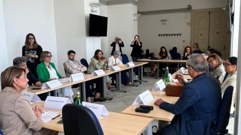 Manageritalia Campania all'Innovation Village 2025: "Smart working e AI, le competenze dei manager fanno la differenza"