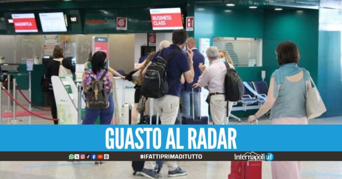 Ancora disagi all'aeroporto di Capodichino, ritardi e quasi 100 voli cancellati