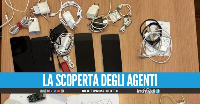 Blitz nel reparto alta sicurezza del carcere di Secondigliano, sequestrati 5 cellulari