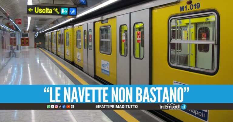 Chiusura delle stazioni Metro, Potere al Popolo: "Cittadini isolati"