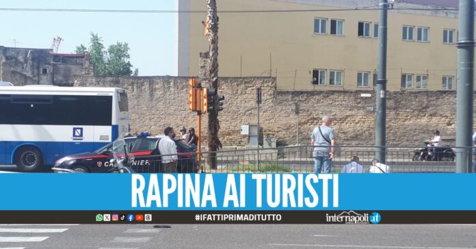 Rapina con 'strascino' a Napoli, in manette un 40enne