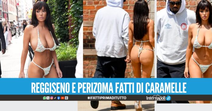 In giro per New York con un outfit stravagante, Bianca Censori sorprende ancora