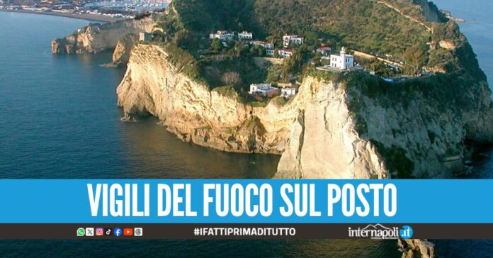Dramma a Capo Miseno, ritrovato il cadavere di una donna in mare