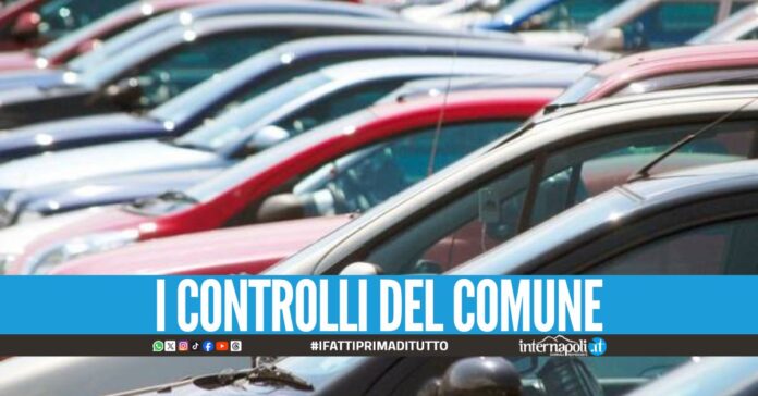 Parcheggio abusivo chiuso a Bacoli, scatta l'ordinanza