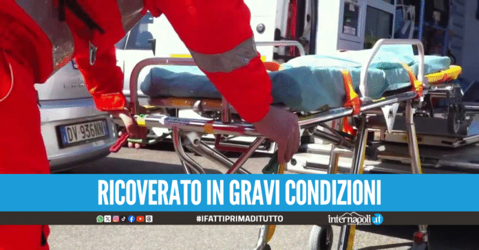 Choc a Pontecagnano, si cosparge di benzina e si dà fuoco in strada