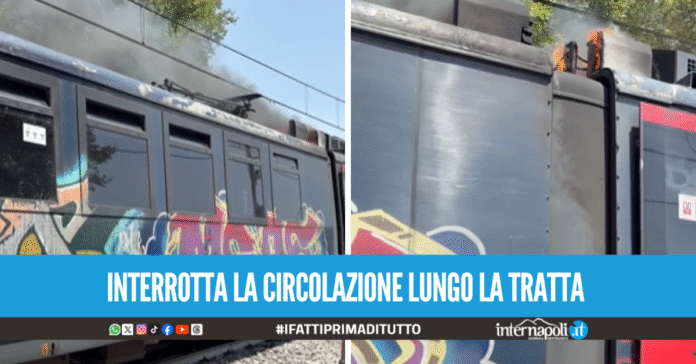 Treno in fiamme sulla linea Napoli-Sorrento della Circumvesuviana, paura tra i pendolari
