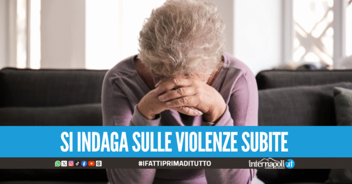 Monte di Procida, aggredisce la madre in casa: arrestato 52enne