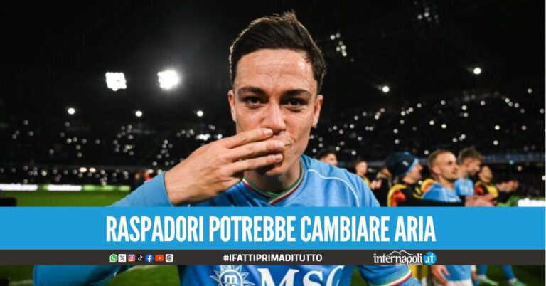 Futuro incerto per Raspadori, il Napoli fissa il prezzo del cartellino