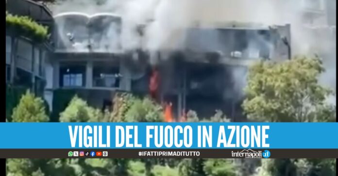 Paura a Positavano, scoppia l'incendio nell'hotel stellato