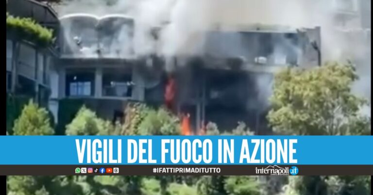 Paura a Positavano, scoppia l'incendio nell'hotel stellato