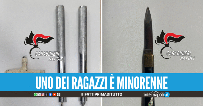 Beccati in centro a Napoli con bastone e coltello in mano: "Volevamo solo farci un selfie"