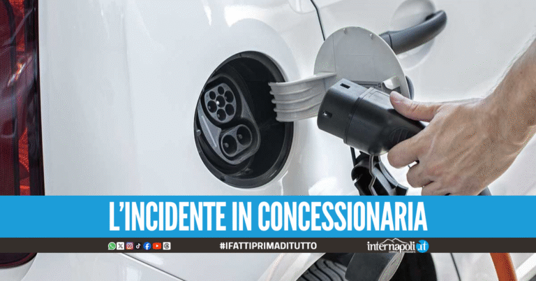 Folgorato da una scarica dell’auto elettrica a Marcianise, grave 43enne napoletano