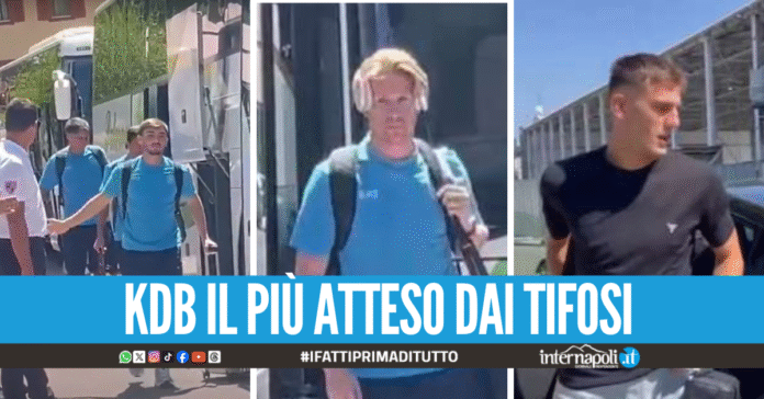 Il Napoli è arrivato a Dimaro, ovazione dei tifosi per la squadra e attesa per i nuovi arrivi