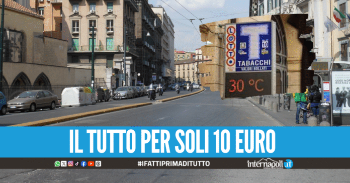 Tenta l'estorsione in tabaccheria e minaccia i proprietari, arrestato 54enne a Napoli