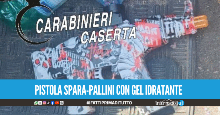 Gira per Aversa con una pistola spara-pallini per colpire i passanti, fermato 21enne